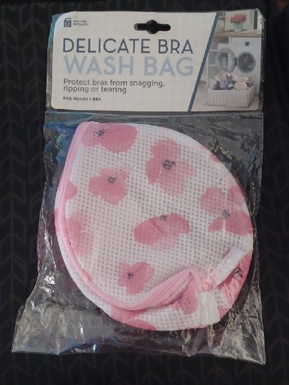 Delicate Bra Wash Bag With Pink Floral Print And Zipper Closure